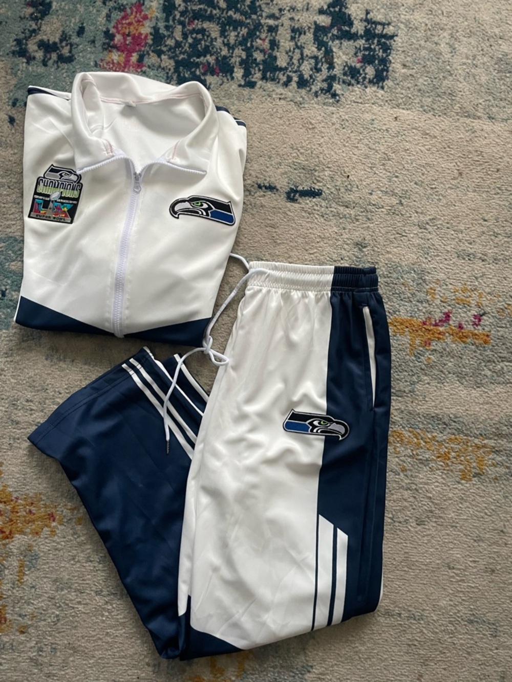 Seattle Seahawks Navy & White locker room Track Jacket and Pants Set size Large